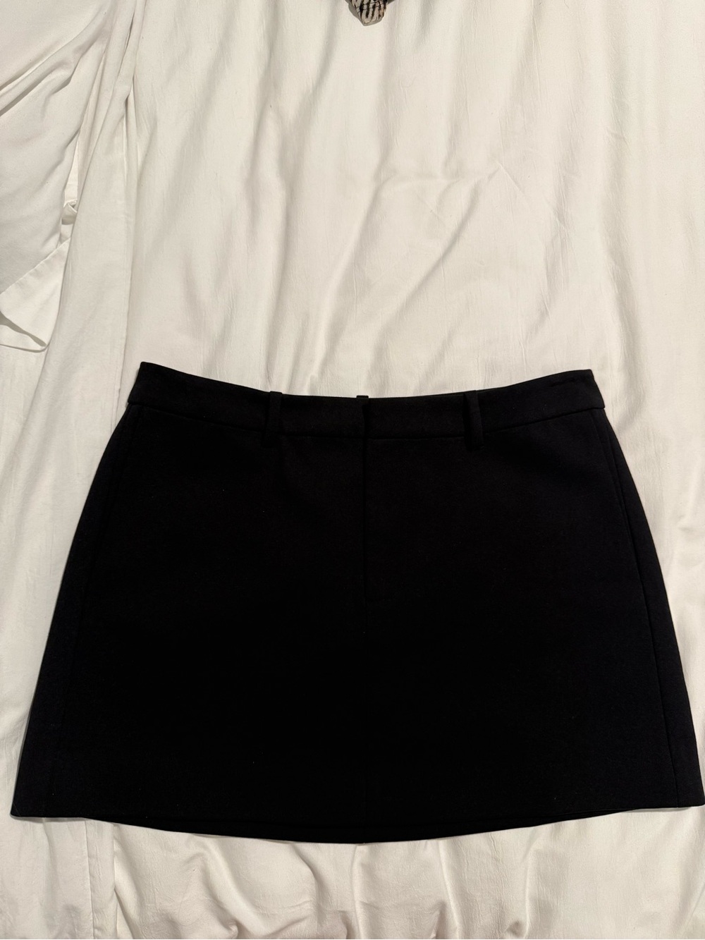 SER.O.YA Black Mini Skirt with Belt Loops
